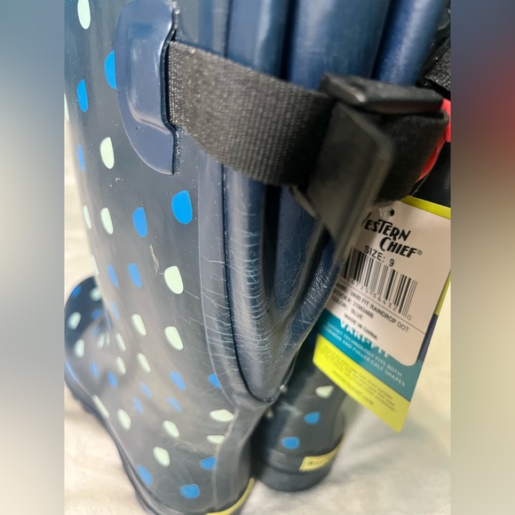 NWT: Western Chief Adult Rain Boots- Raindrop Dot Blue, Adjustable Strap, Size 9 - Picture 12 of 16